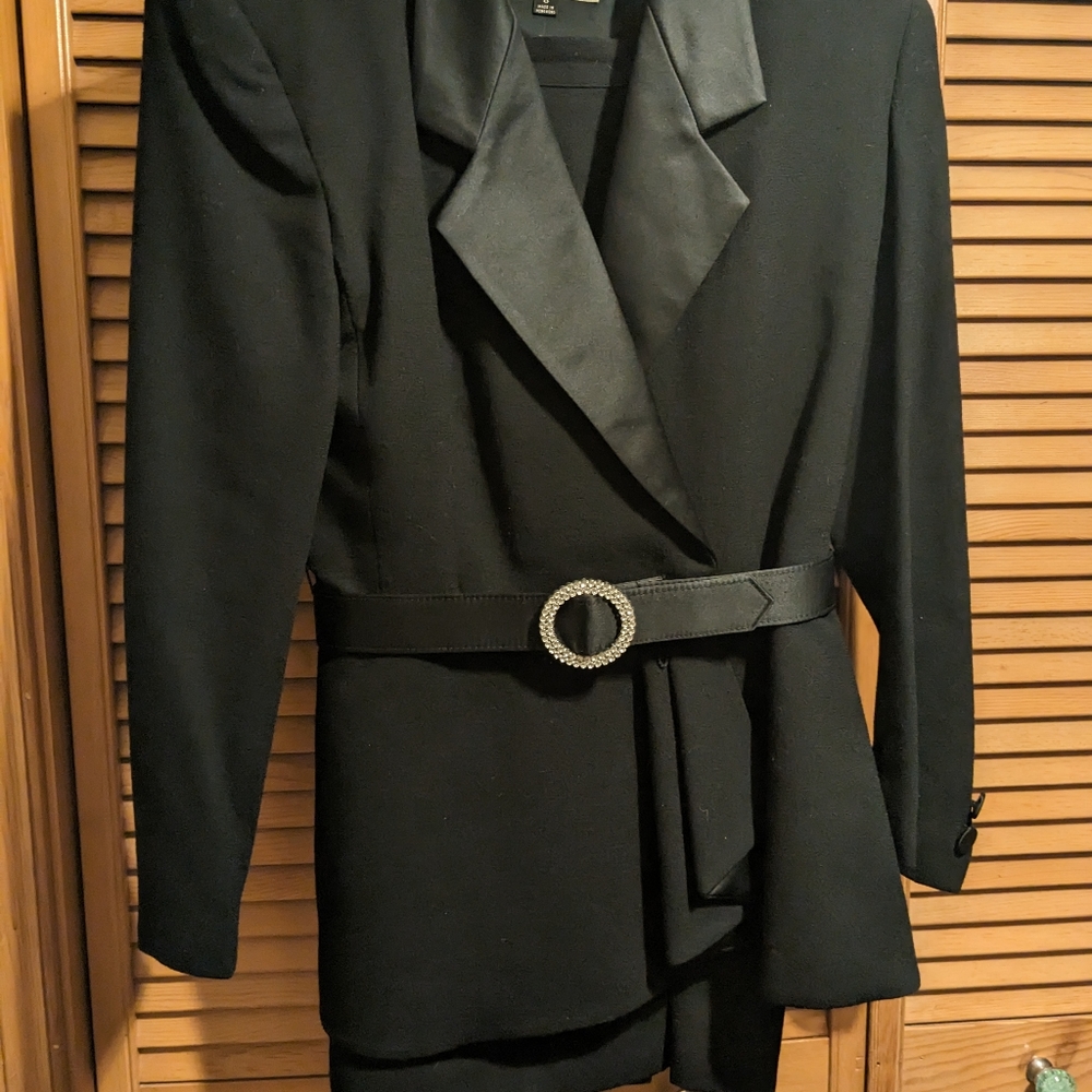 Kasper for ASL Nights Wool Black Fitted Jacket with Belt & Skirt